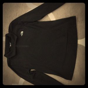 North Face Sweater size L